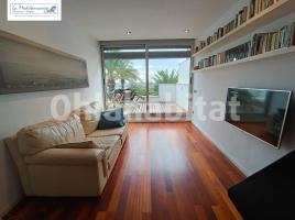 Louer pis, 98 m², près de bus et de train, playa