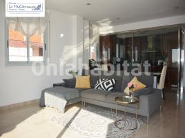 Louer pis, 74 m², près de bus et de train, presque neuf, Paseo Maritimo (Mar) 