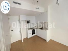 For rent flat, 53 m², near bus and train, new