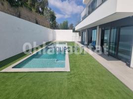 (xalet / torre), 470 m², presque neuf
