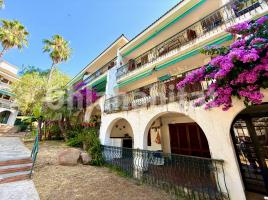 Flat, 121 m², near bus and train