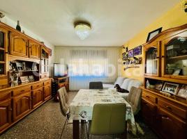 Piso, 57 m², cerca de bus y tren