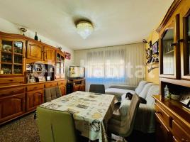 Piso, 57 m², cerca de bus y tren