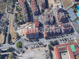 For rent business premises, 1080 m², Avenida d'Olímpia