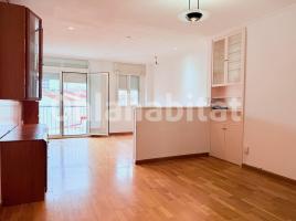 Attic, 68 m², near bus and train, Calle de Santa Creu