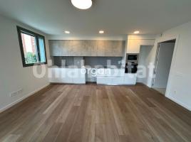 Alquiler piso, 90 m², seminuevo, Zona