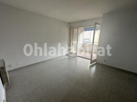 Dúplex, 101 m², prop de bus i tren, Calle dels Capellans