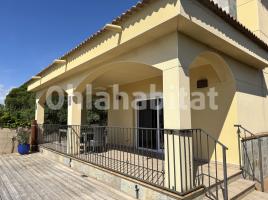 Casa (xalet / torre), 244 m², seminou