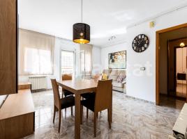 Piso, 93 m², cerca de bus y tren, Calle de la Lusitània, 15