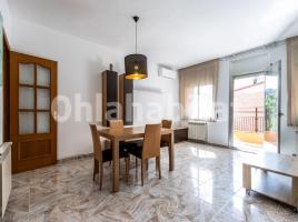 Piso, 93 m², cerca de bus y tren, Calle de la Lusitània, 15