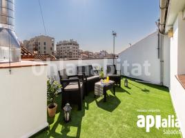 Dúplex, 185 m², prop de bus i tren