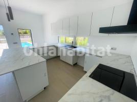 Houses (detached house), 181 m², almost new, Calle Roca Tosa, 49