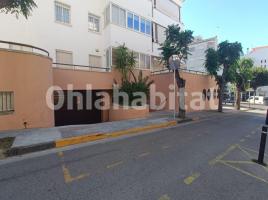 Lloguer local comercial, 43 m², prop de bus i tren, Calle d'Àngel Guimerà, 2