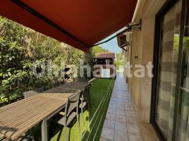  (unifamiliar adossada), 150 m², presque neuf