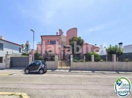  (xalet / torre), 310 m², Calle de Sant Llorenç, 6