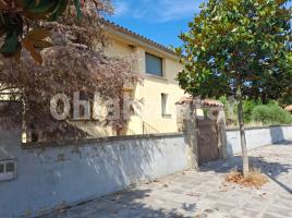 Houses (detached house), 427 m², almost new