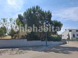 Houses (detached house), 427 m², almost new