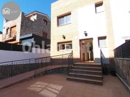 Houses (villa / tower), 226 m²