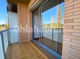 Alquiler piso, 94 m², cerca de bus y tren, seminuevo, Calle del Pont de Can Vernet