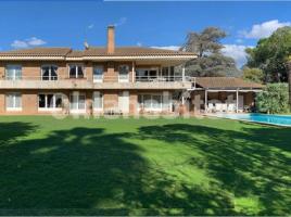 Houses (detached house), 740 m²
