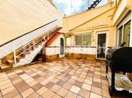 Casa (unifamiliar adossada), 169 m², Zona