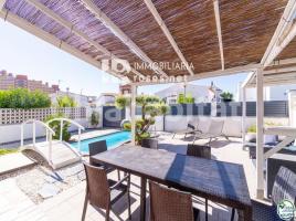 Houses (terraced house), 69 m², Zona