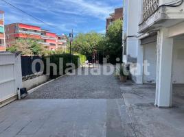 Apartament, 100 m², près de bus et de train