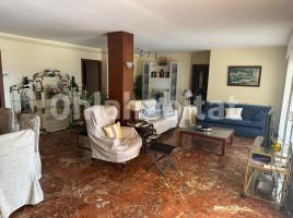 Apartament, 201 m², prop de bus i tren, Calle Duero