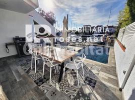 Casa (unifamiliar adossada), 192 m², Zona