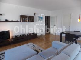Piso, 86 m², seminuevo, Zona