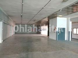 Lloguer nau industrial, 1800 m², Zona