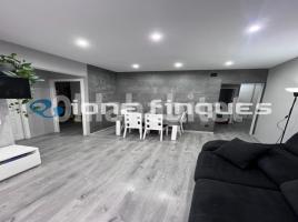Piso, 65 m², cerca de bus y tren