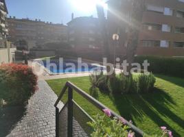 Apartamento, 65 m², seminuevo, Calle de Pere Codina i Mont