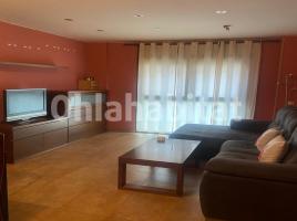 Piso, 83 m², seminuevo, Calle Padró