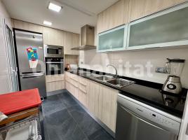 Ático, 69 m², cerca de bus y tren