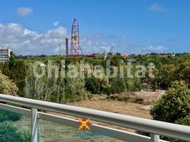 Apartament, 76 m², prop de bus i tren, Calle de Montserrat Roig