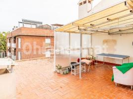 Casa (unifamiliar adossada), 229 m², Zona