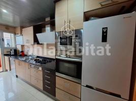 Flat, 124 m², almost new, Zona