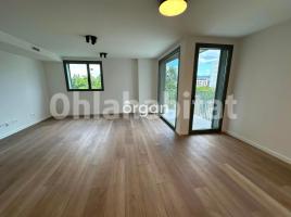 For rent flat, 90 m², almost new, Zona