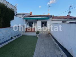  (unifamiliar adossada), 46 m², Calle de la Petúnia