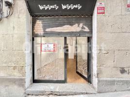 Local comercial, 77 m², cerca bus y metro