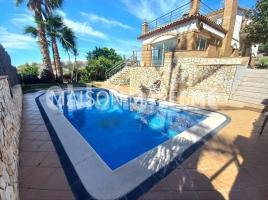 For rent Houses (villa / tower), 360 m², Calle zona urb. grau, s/n