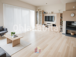 Casa (unifamiliar adosada), 262 m², seminuevo, Calle Josep Nesple