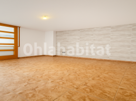 Pis, 70 m², prop de bus i tren