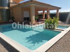 , 481 m², presque neuf