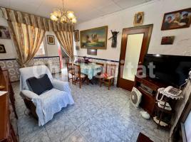 Casa (unifamiliar adossada), 94 m², prop de bus i tren