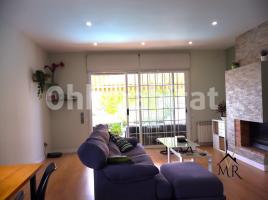 Casa (chalet / torre), 572 m², cerca de bus y tren