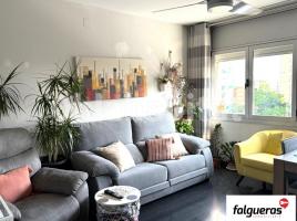 Duplex, 111 m², near bus and train