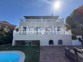 Casa (unifamiliar aïllada), 330 m², Zona