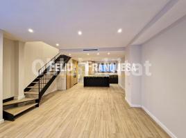 Casa (unifamiliar adosada), 127 m², cerca de bus y tren, seminuevo